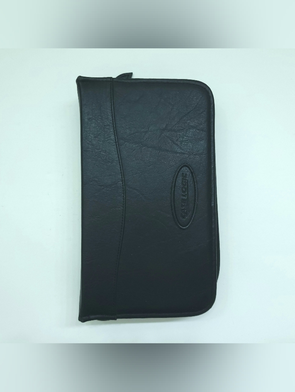 Case Logic Black Faux Leather Zipper CD Case 64 Discs Holder DVD Blu-ray Vintage